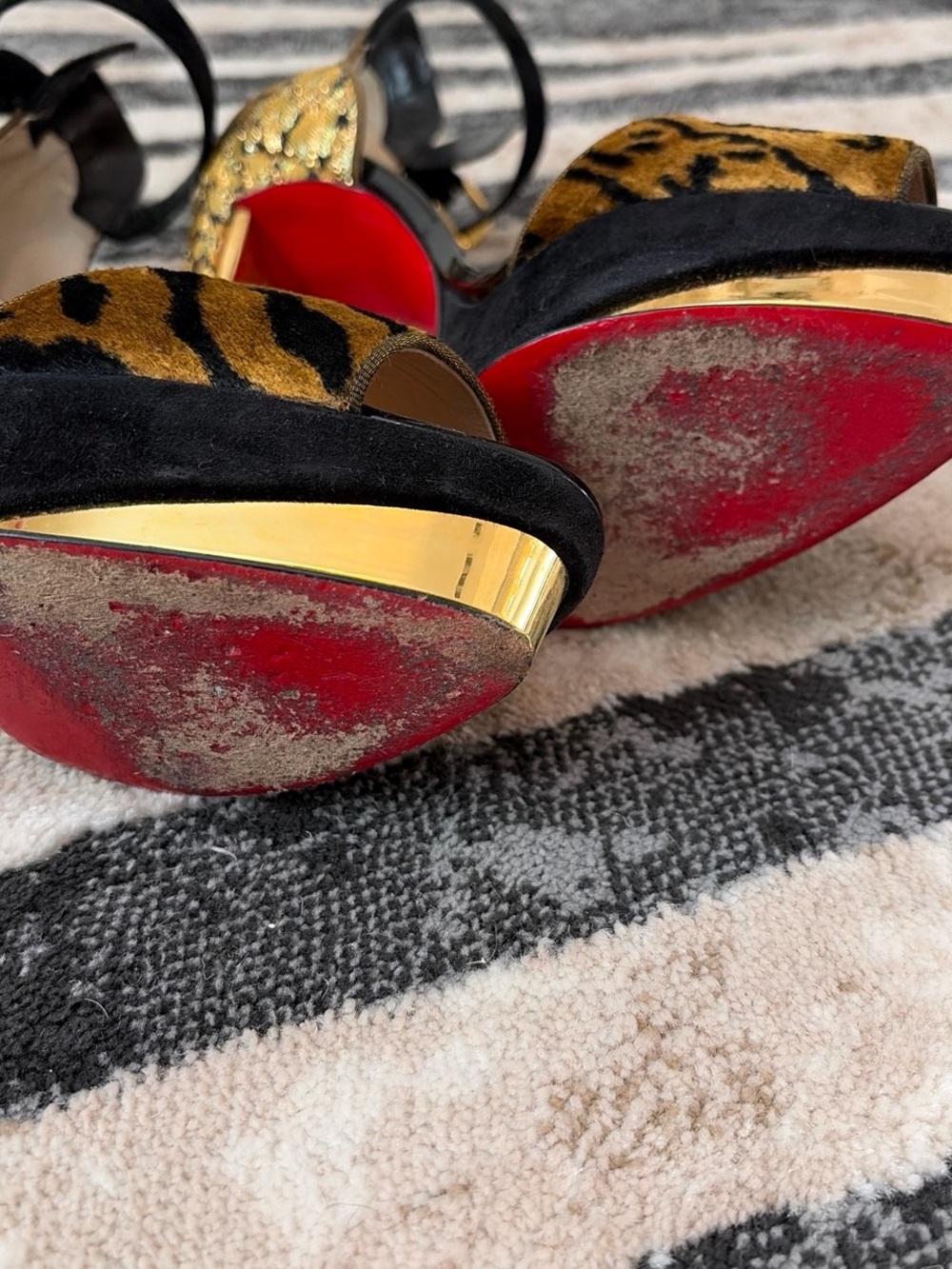 Christian Louboutin Black & Leopard Print Ankle-Strap Heels. US size 11 - Picture 4 of 4